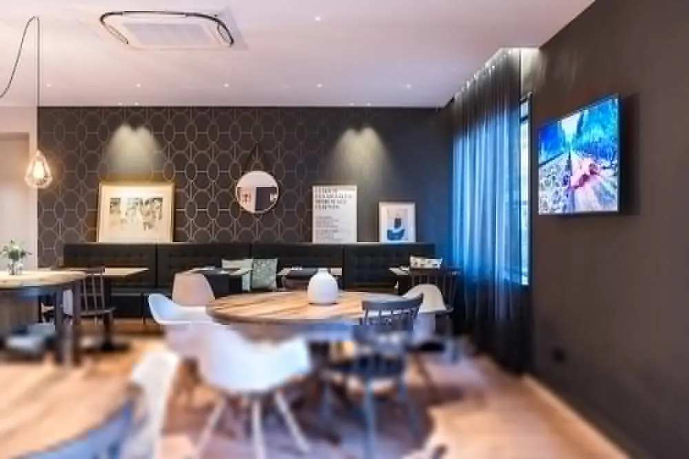 ****  Up Rooms Vic Hotel Spain