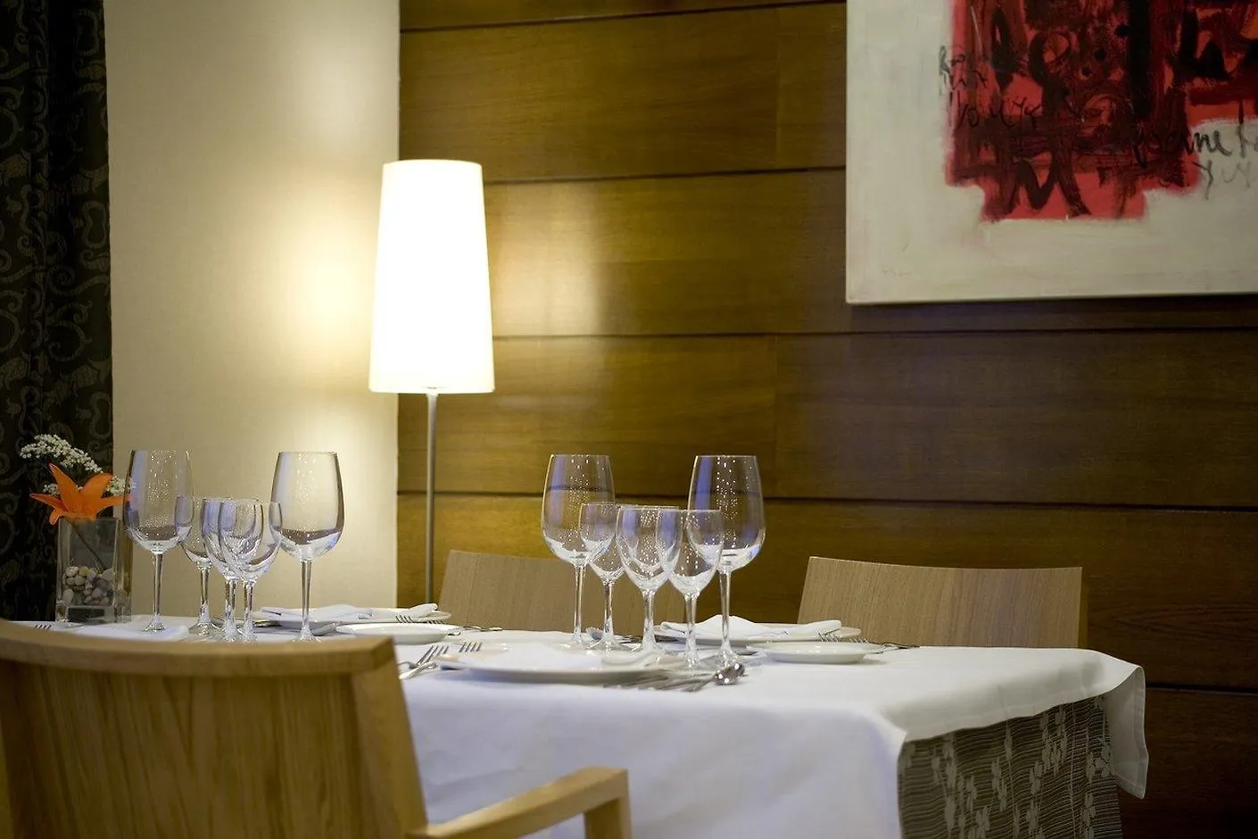 ****  Up Rooms Vic Hotel Spain